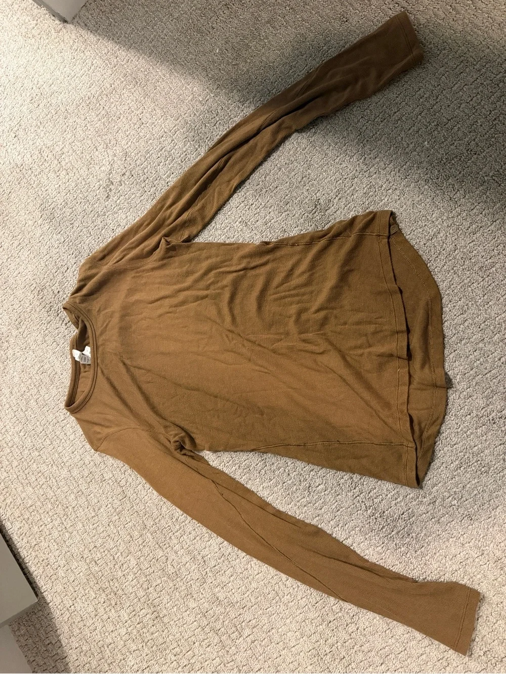 lululemon athletica Long Sleeve Tee in Warm Brown